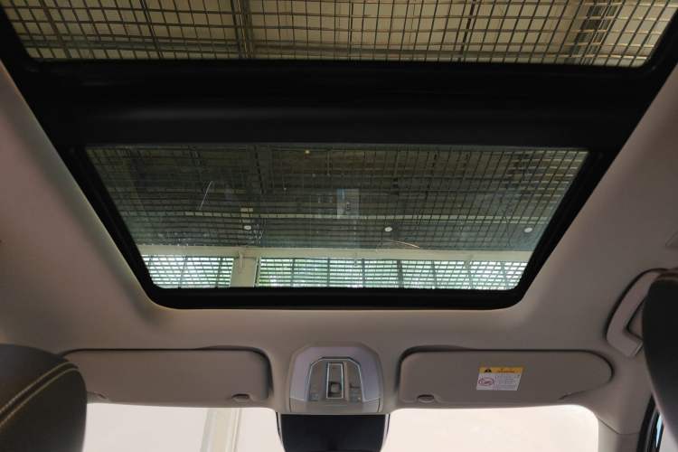 Used Venucia Star 2021 260T Automatic 48V Mild Hybrid Turbocharged Star曜 Edition