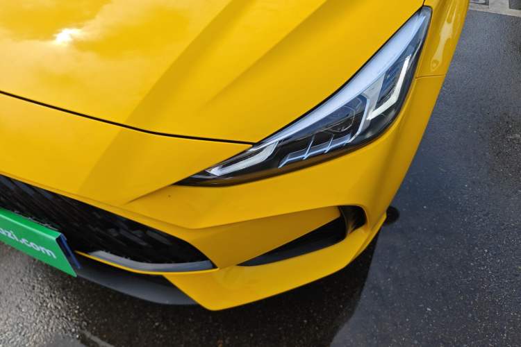 Used MG 5 2021 180 DVVT CVT Youth Luxury Edition
