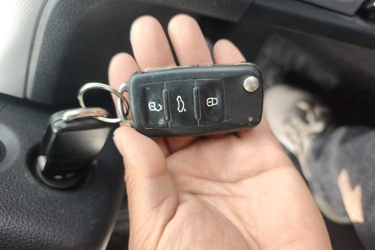 Used Volkswagen Gran Lavida 2013 1.6L Automatic Comfort Model Vehicle Key