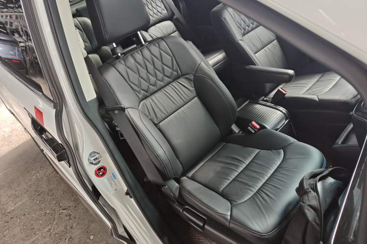 Used Honda Elysion 2019 2.0L Hybrid Supreme Edition