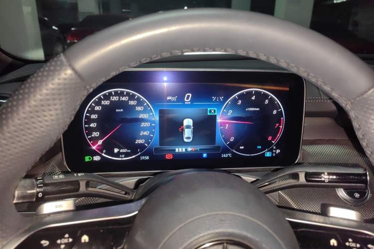 Used Mercedes-Benz C-Class 2023 Revised C 200 L Sport Edition Instrument Cluster