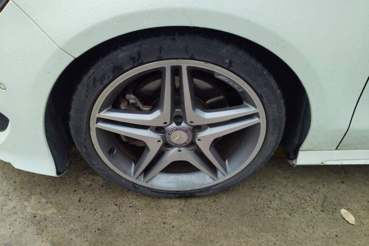 Used Mercedes-Benz CLA 2016 CLA 220 4MATIC Left Front Wheel Hub