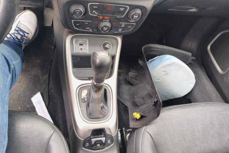 Used Jeep Compass 2017 200T Automatic Family Edition