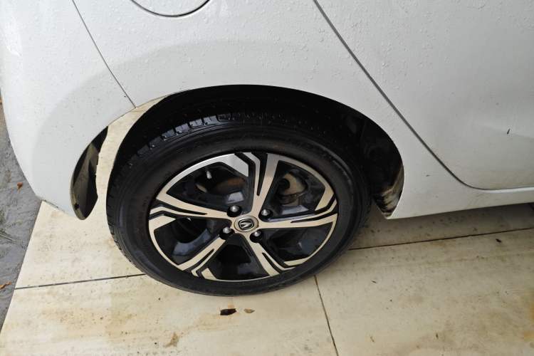 Used CHANGAN Benni E-Star 2022 Qingxin Edition Colorful Model Lithium-NMC Exterior 5