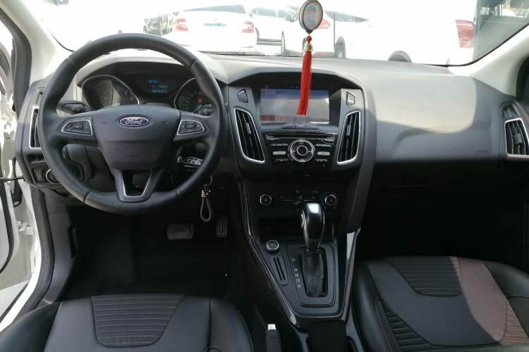 Used Ford Focus 2018 Sedan Classic 1.6L Automatic Trendy SmartDrive Edition