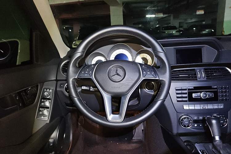 Used Mercedes-Benz C-Class 2013 C 260 Fashion Edition Grand Edition
