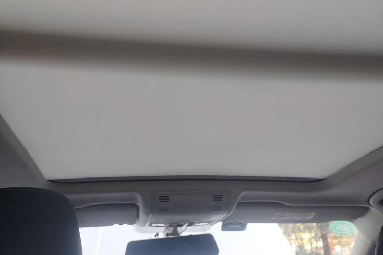 Used Volkswagen Tayron 2020 330TSI Two-Wheel Drive Luxury Smart Connectivity Version
