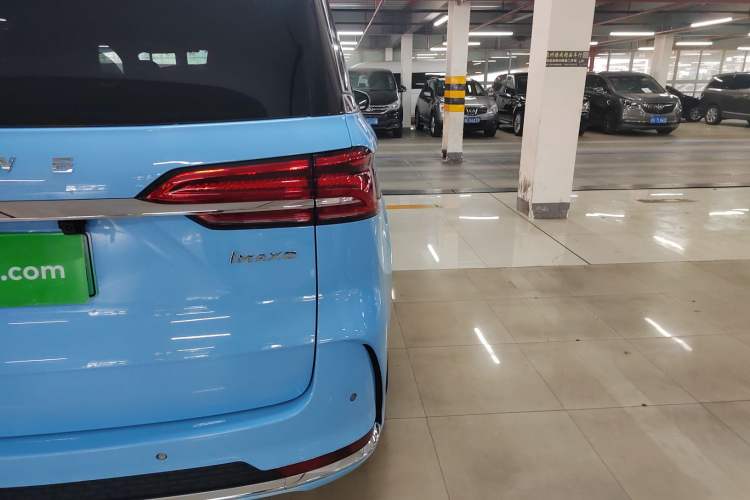 Used Roewe iMAX8 New Energy 2025 1.5T DMH Lu Zun Deluxe Edition
