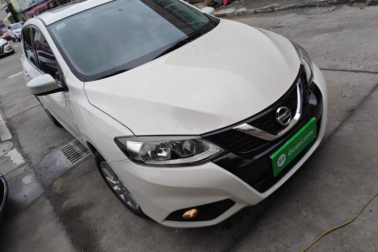 Used Nissan Tiida 2016 1.6L CVT Cool Dynamic Edition