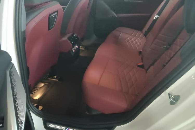 Used BMW i5 2025 eDrive 40L M Sport Package
