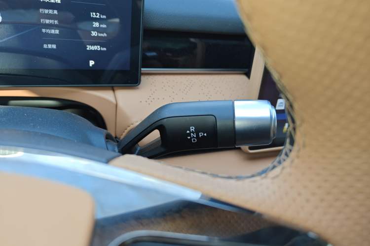 Used Geely Galaxy 8 2025 130km EM-i Deluxe Edition Gear Lever