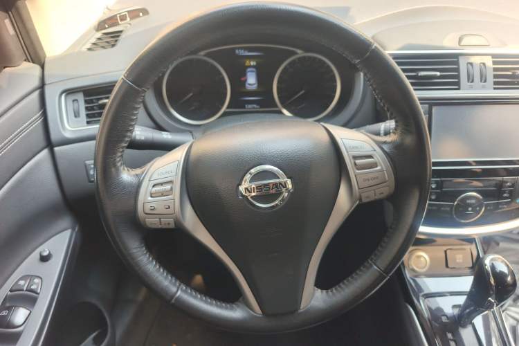Used Nissan Tiida 2016 1.6L CVT ZhiZun Edition Steering Wheel