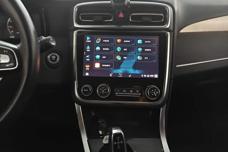 Used Lynk & Co 01 2019 2.0T Two-Wheel-Drive Pro Version China VI Standard