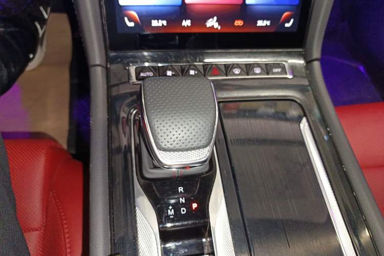 Used Hongqi H6 2023 2.0T ZhiShang Version