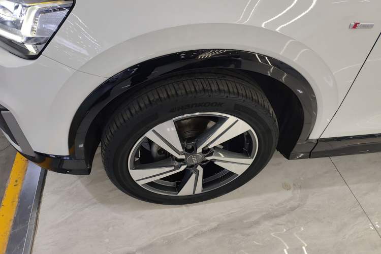 Used Audi Q2L 2020 35 TFSI Fashion Dynamic Model