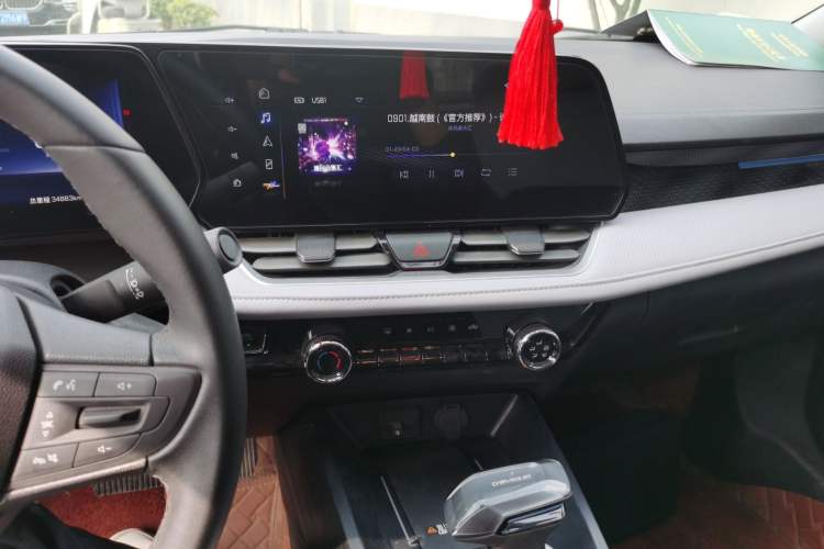 Used Chevrolet Monza 2023 1.5L Dual-Clutch Enjoyment Edition Audio And AC Panel