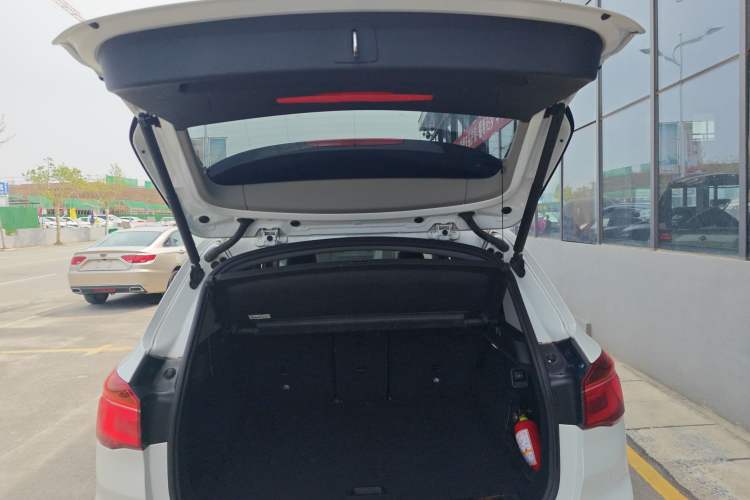 Used BMW X1 2016 sDrive18Li Fashion Model Trunk