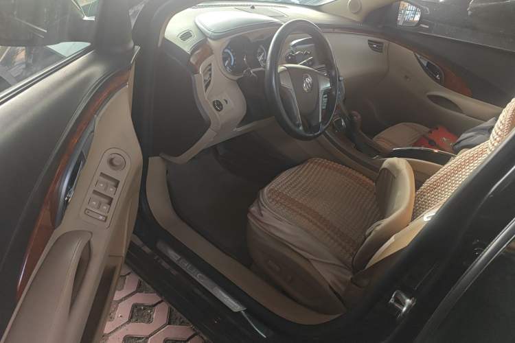 Used Buick LaCrosse 2012 2.4L SIDI Elegant Edition