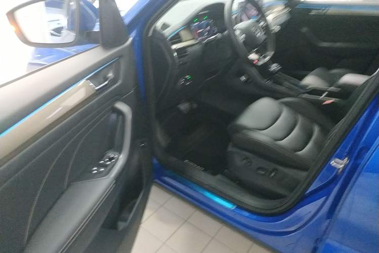 Used Skoda Kodiaq 2022 TSI330 7-Seater Two-Wheel-Drive Luxury Edition