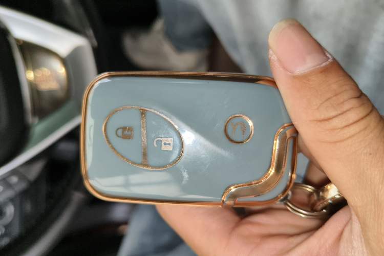 Used BYD Tang New Energy 2015 2.0T Four-Wheel-Drive Flagship Model Vehicle Key