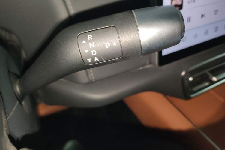 Used Li Auto L8 2023 Pro Model
