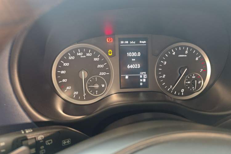 Used Mercedes-Benz Vito 2021 2.0T Business Version 7 Seats