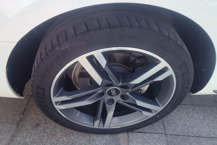 Used Audi A4L 2022 40 TFSI Luxury Dynamic Model
