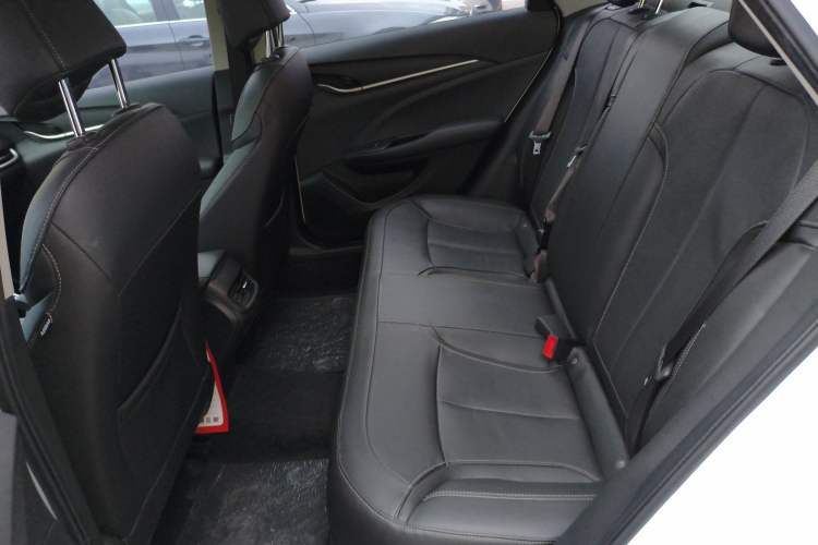 Used Buick GT 2019 18T Automatic Connected Elite Model China VI Standard Left Rear Seat