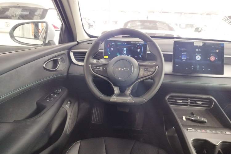 Used BYD Seal 05 DM-i 2026 DM-i 128KM Luxury Edition Steering Wheel
