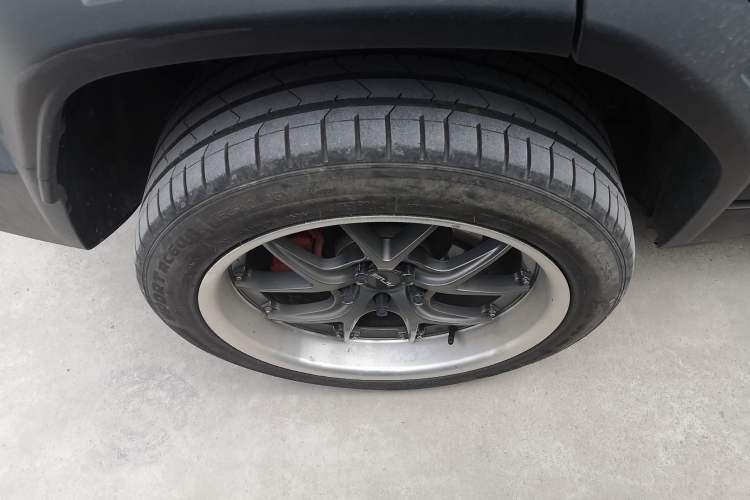 Used iCAR 03 2024 501km Four-wheel Drive Long-Range Advanced Version Right Rear Wheel Hub