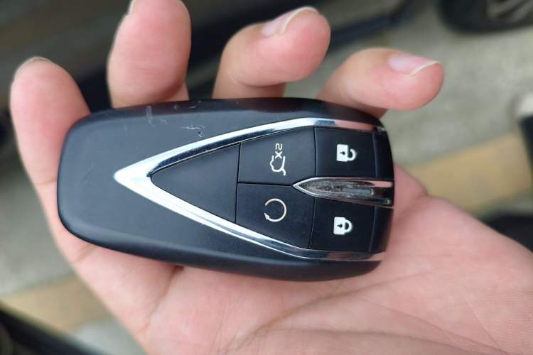 Used CHANGAN OSHAN X5 2021 1.5T DCT Prestige Edition Vehicle Key