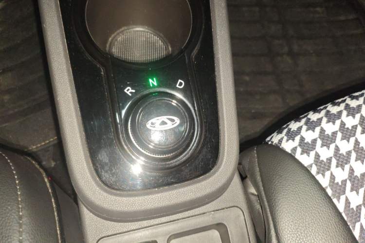 Used Chery Little Ant 2022 Sweet Pink Edition Half-Sugar Version Lithium Iron Phosphate 30 kW 301 km