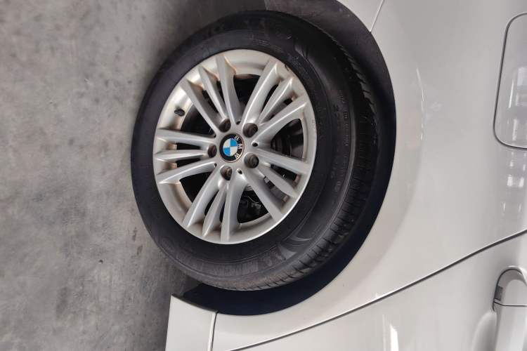 Used BMW 3 Series 2015 320Li Fashion Model