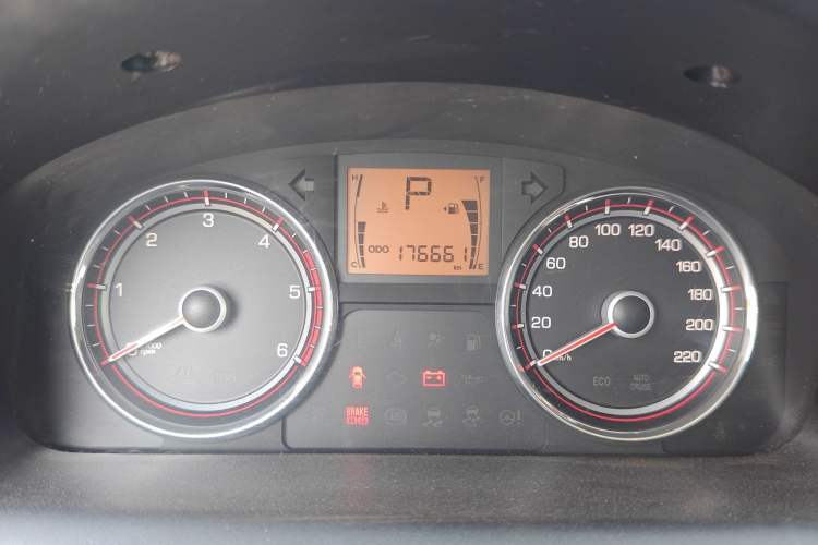 Used SsangYong Korando 2011 2.0T Diesel Two-Wheel Drive Automatic Luxury Navigation Edition