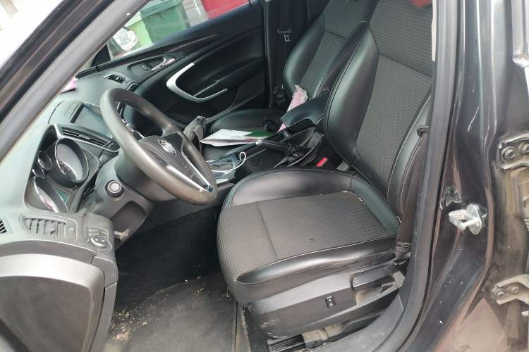 Used Buick Regal 2015 1.6T Leading Technology Model
