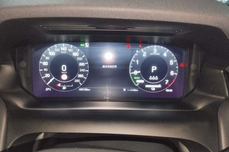 Used Land Rover Discovery Sport New Energy 2022 Facelifted P300e Plug-in Hybrid Electric Version
