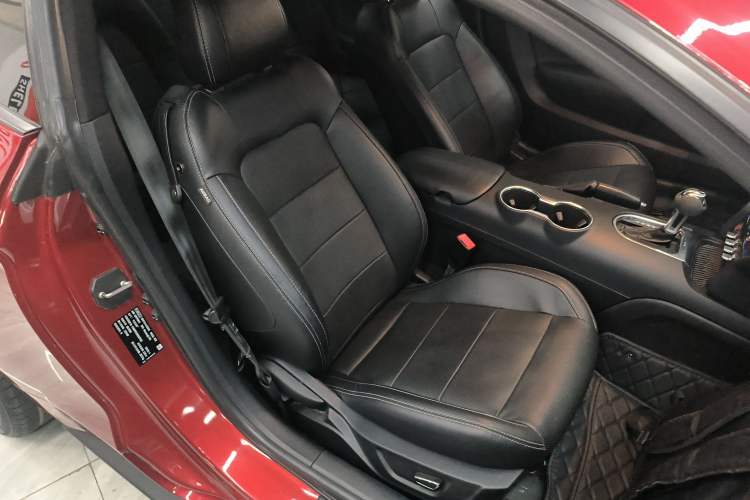 Used Ford Mustang 2018 2.3L EcoBoost
