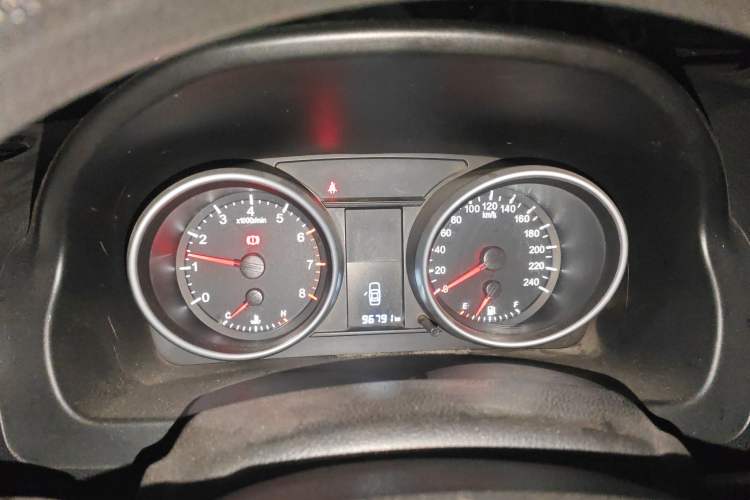 Used Haval H6 2011 2.0L Manual Two-Wheel Drive Urban Version