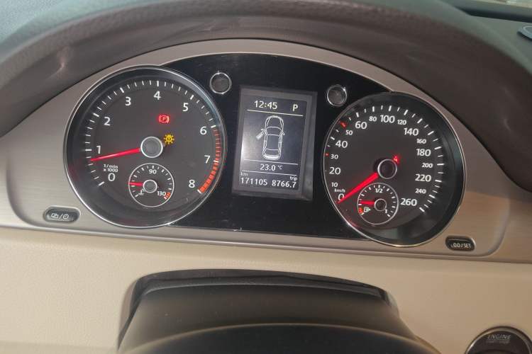 Used Volkswagen Magotan 2013 1.8TSI Premier Model