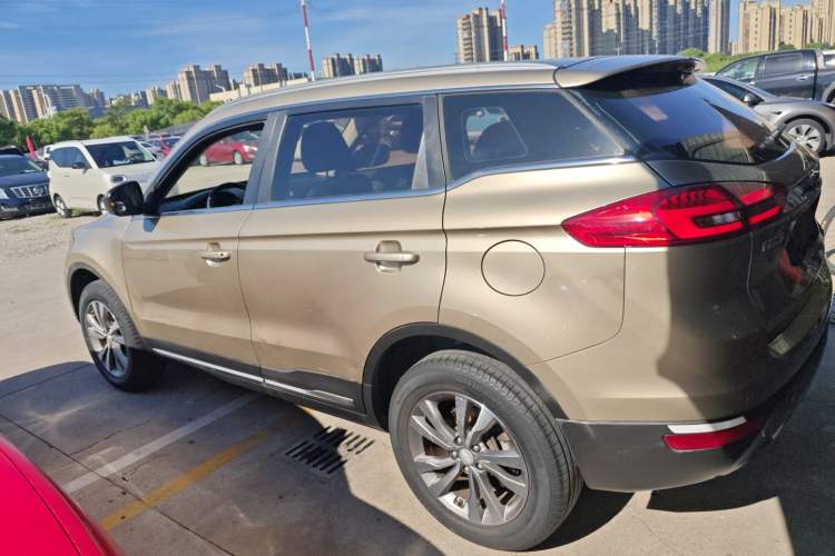 Used Geely Auto Emgrand X7 Sport 2016 2.0L Manual Smart Connect Version