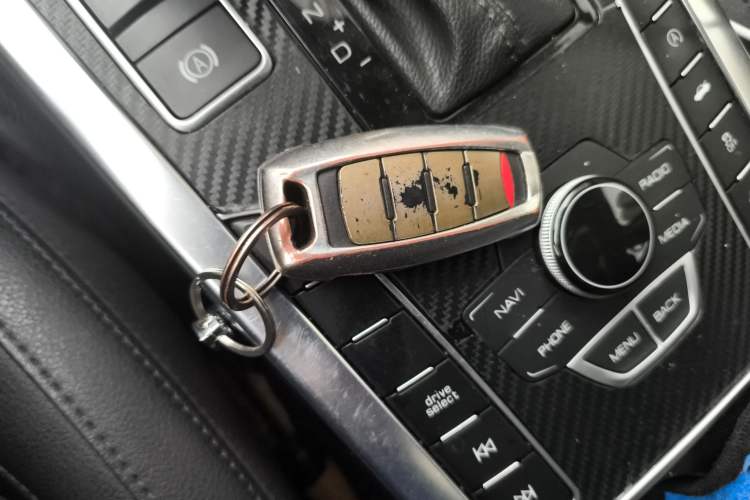 Used Haval H7 2016 Blue-Label H7 2.0T Automatic Luxury Model
