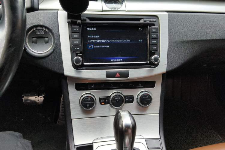 Used Volkswagen FAW-Volkswagen CC 2015 1.8TSI Luxury Model Audio And AC Panel