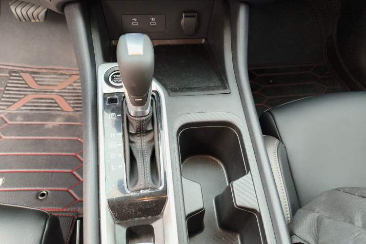 Used Nissan Sylphy 2026 Model 1.6L CVT Intelligent Driving Edition Gear Lever