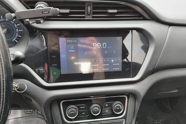 Used Chery Tiggo 3 2016 1.6L Manual ZhiShang Edition
