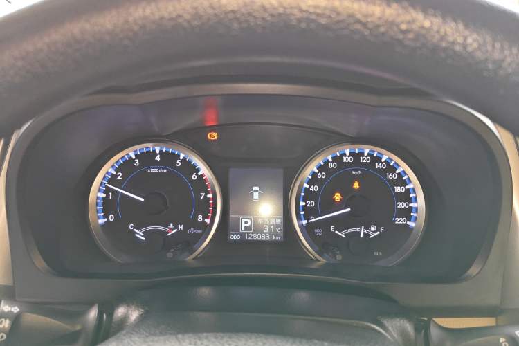 Used Toyota Highlander 2018 2.0T Four-Wheel Drive Elite Edition 7 Seats China VI Standard Instrument Cluster