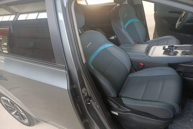 Used AION Y 2023 Younger Star Edition