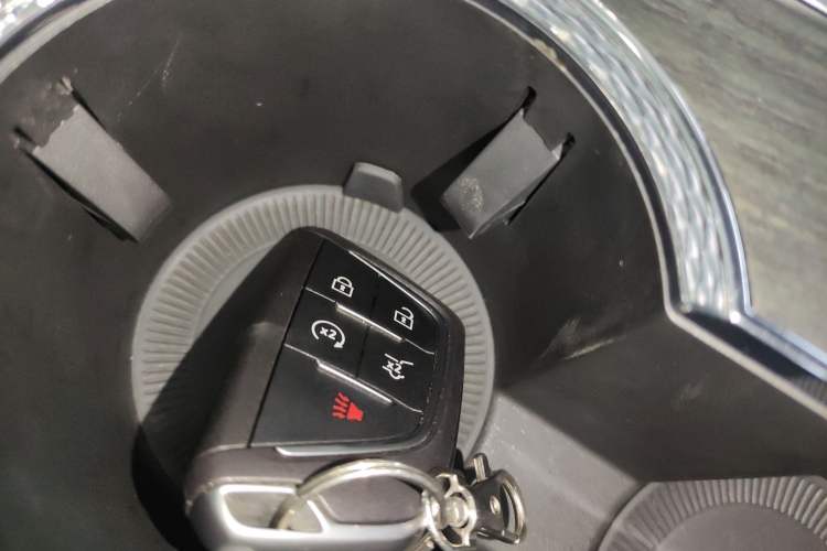 Used Cadillac LYRIQ 2022 Rear-Drive Long-Range Luxury Edition