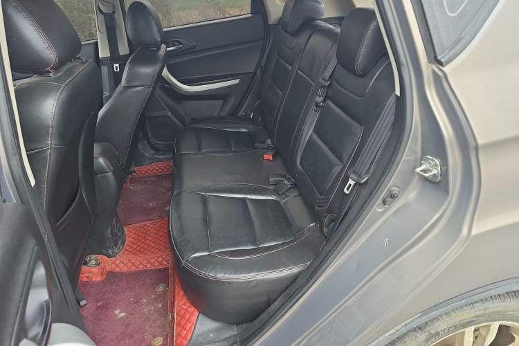 Used CHANGAN CS35 2014 1.6L Manual Luxury Navigation Model China IV Standard
