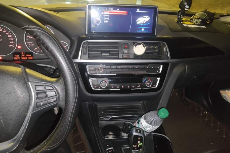 Used BMW 3 Series 2017 320Li Fashion Model Audio And AC Panel