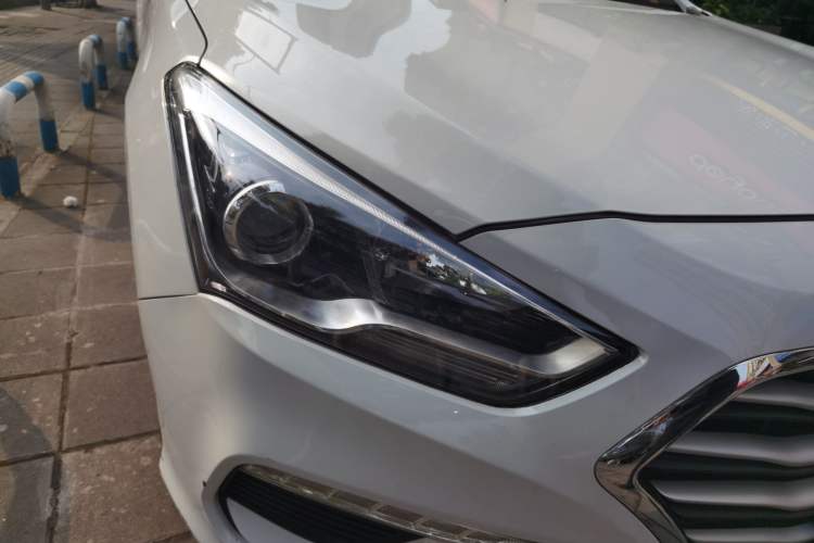 Used Hyundai Mistra 2019 1.8L Automatic Smart GLS China VI Standard Right Front Headlight